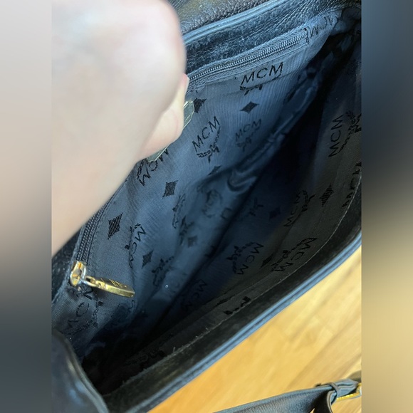 Vintage MCM Leather Crossbody Messenger Shoulder Sling Bag Purse Black Studded - Picture 12 of 16